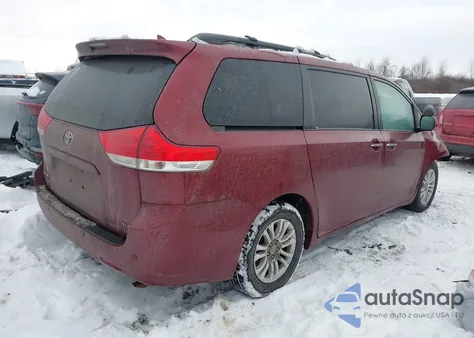 2011 Toyota Sienna Xle V6 z USA, uszkodzony, nr VIN 5TDYK3DC2BS130428